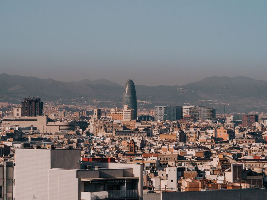 Which bank in Barcelona