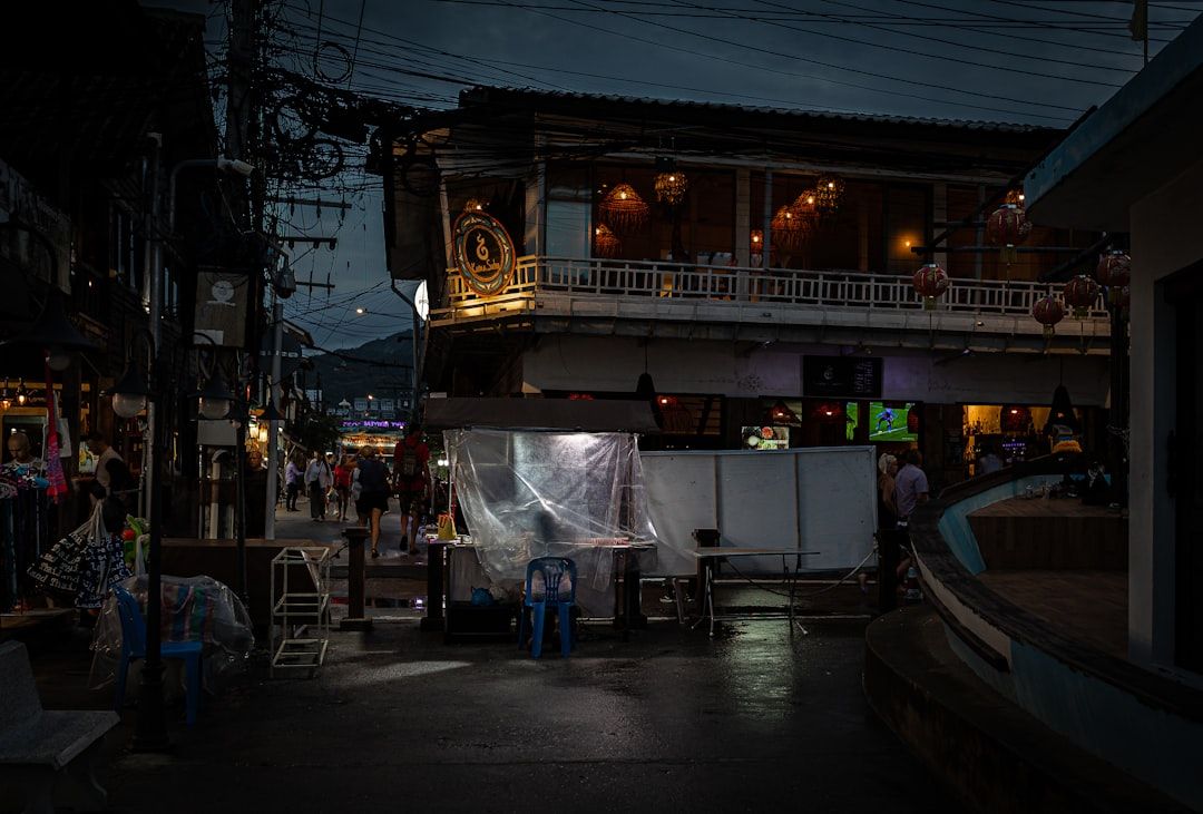 Chiang Mai versus Bangkok in Chiang Mai